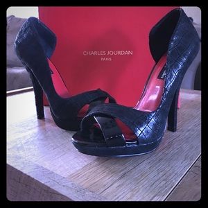 ISO a Charles Jourdan India Pumps Size 8